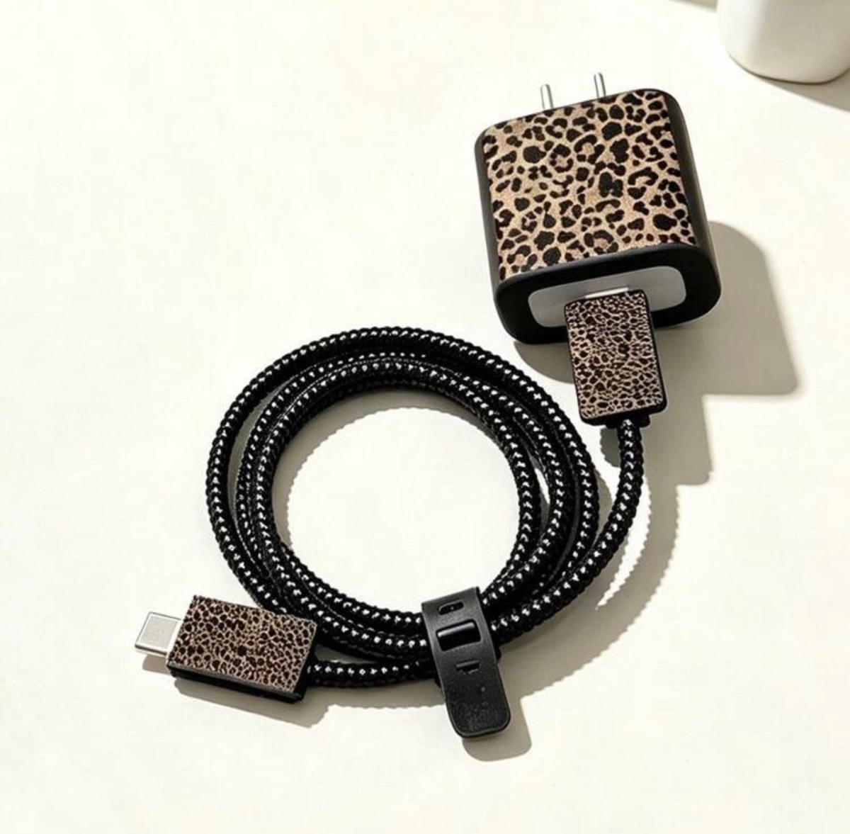 Cubre cargador animal print