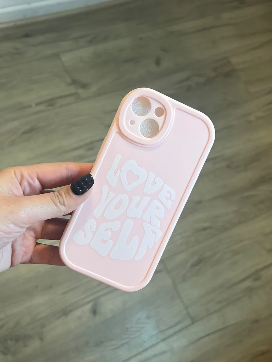 Carcasa ‘Love Yourself’