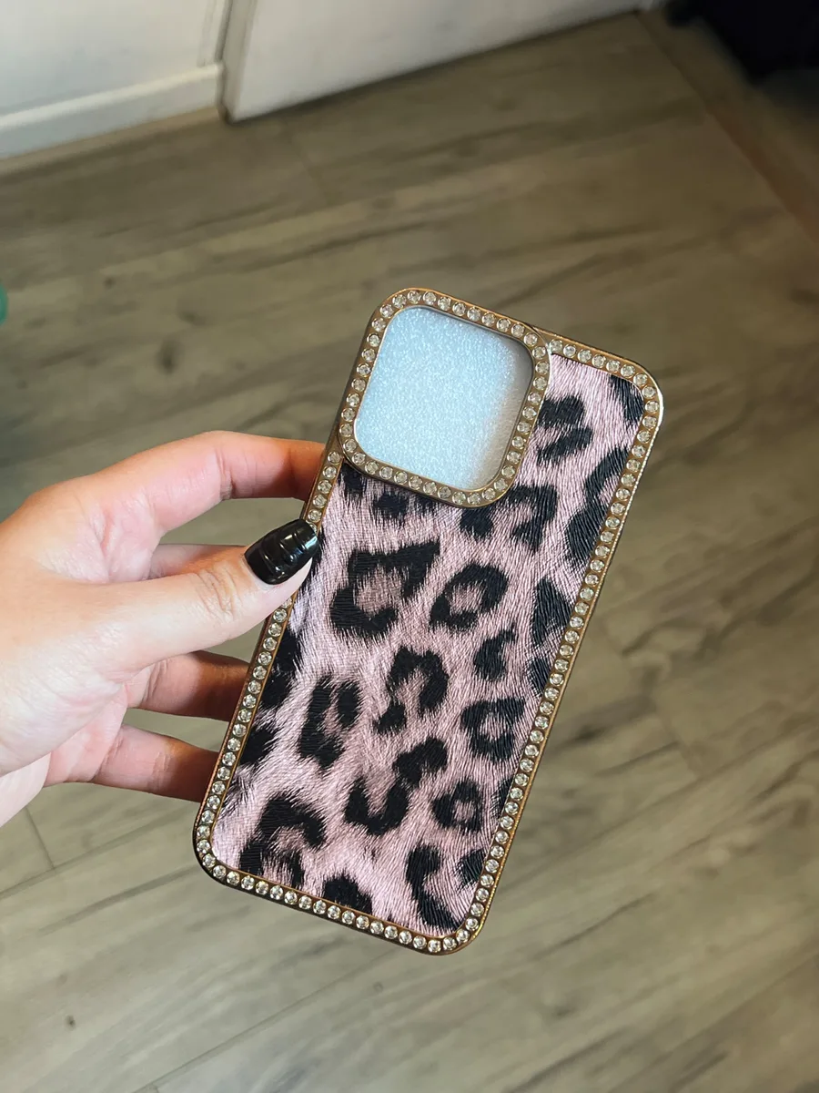 Carcasa animal print brillo