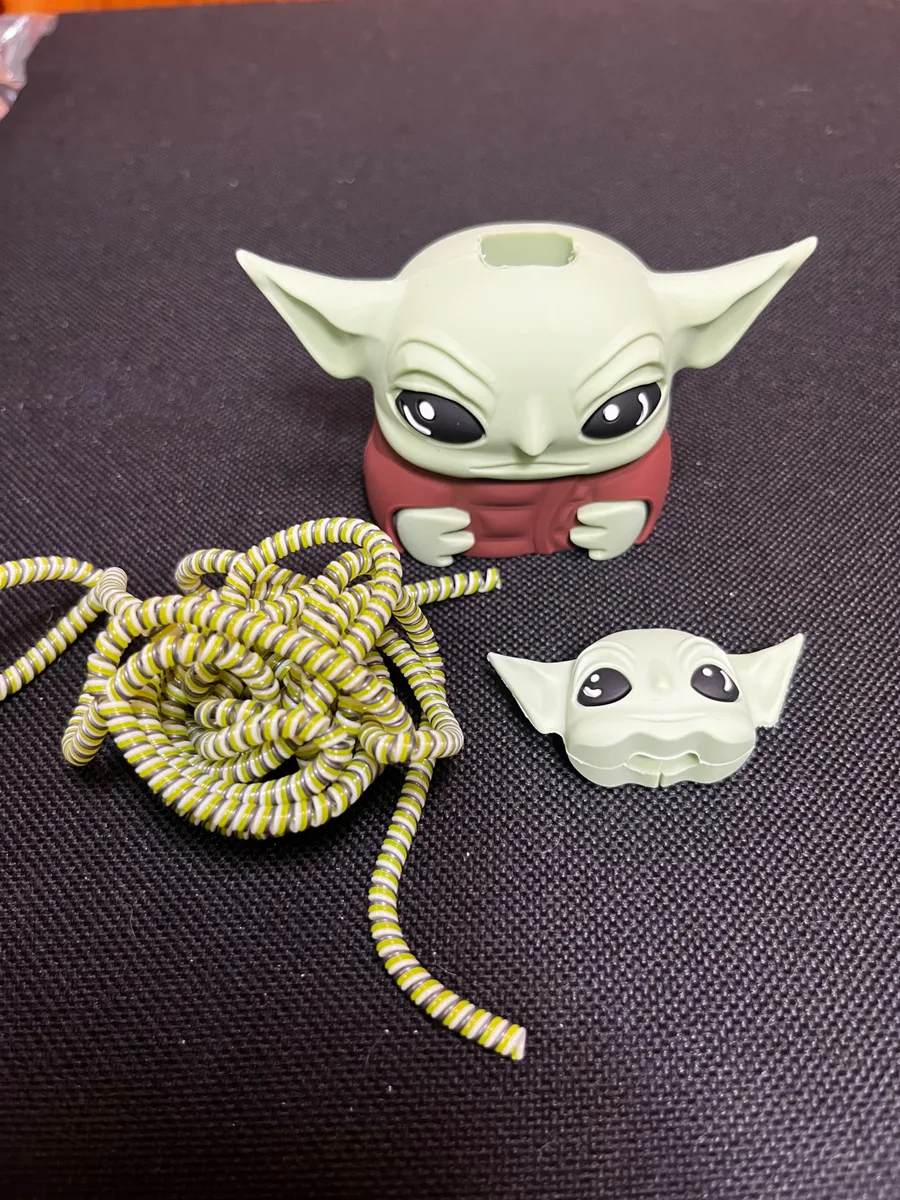 Cubre cargador Baby Yoda