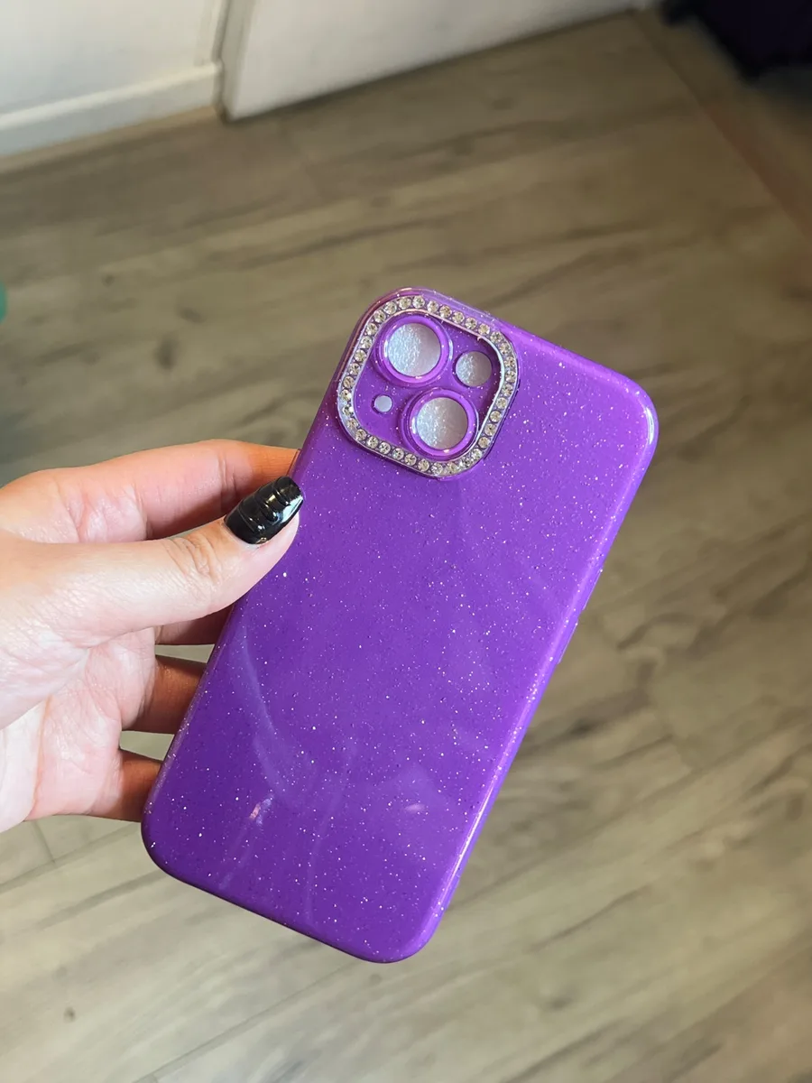 Carcasa lila brillos