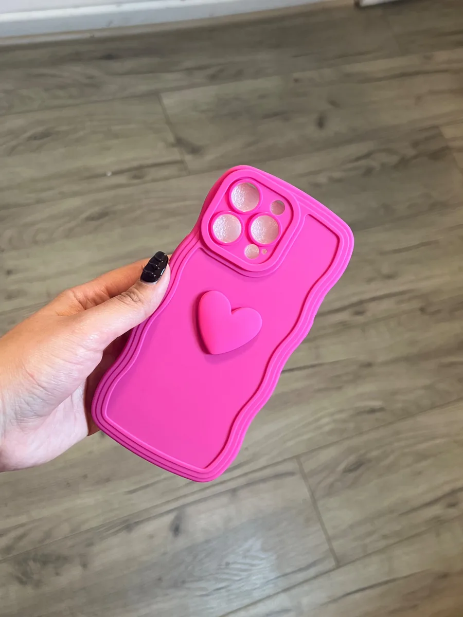 Carcasa corazón fucsia