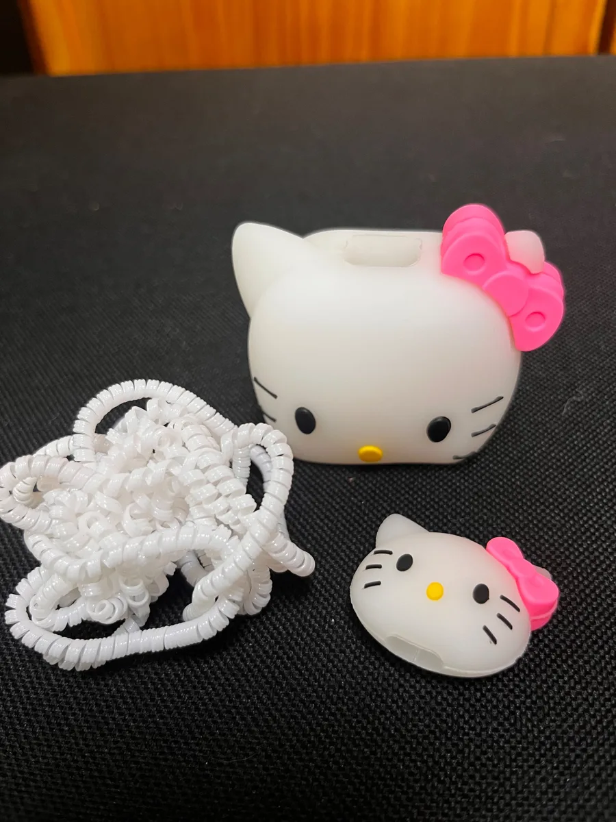 Cubre cargador Hello Kitty