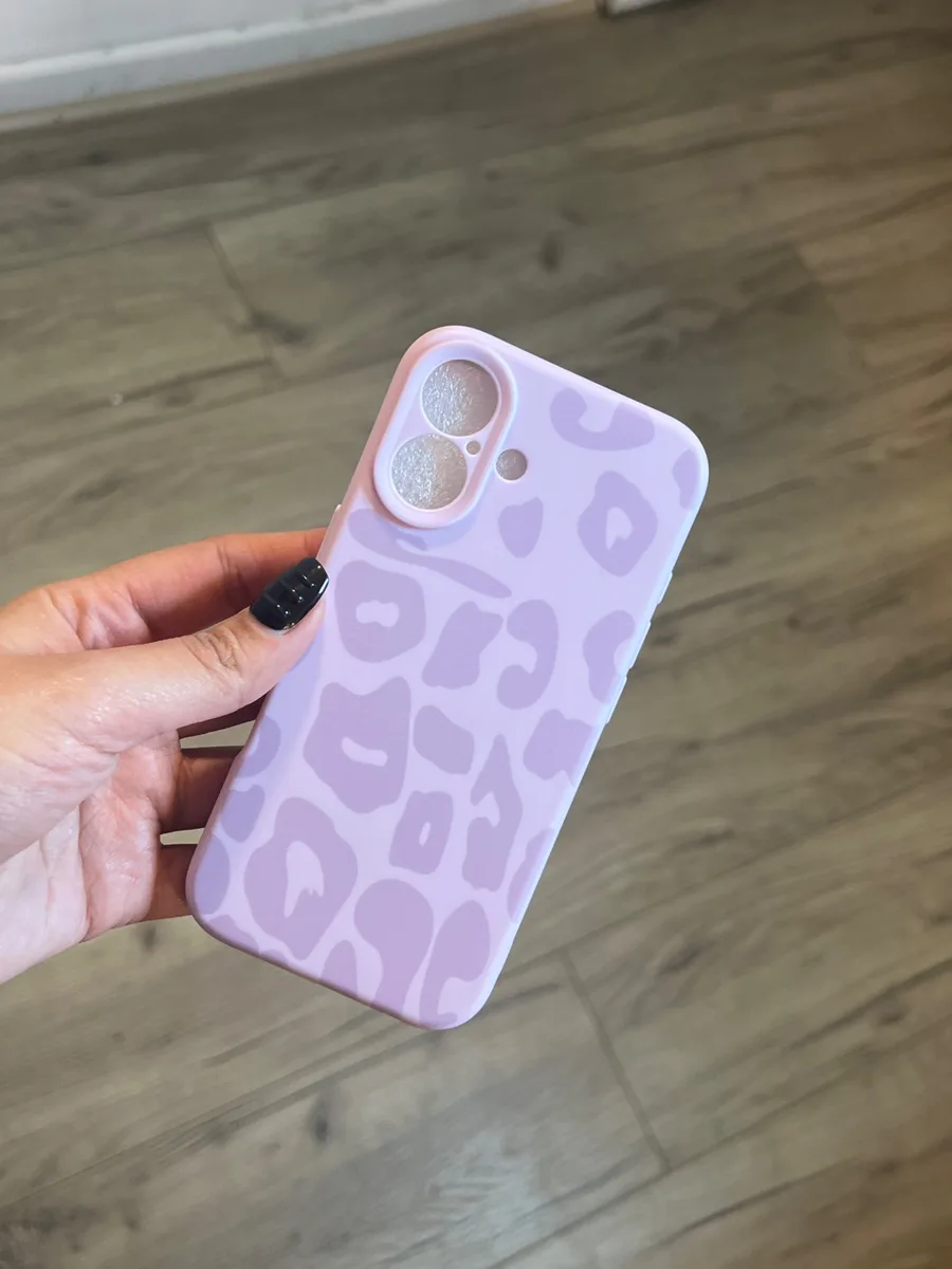 Carcasa lila animal print