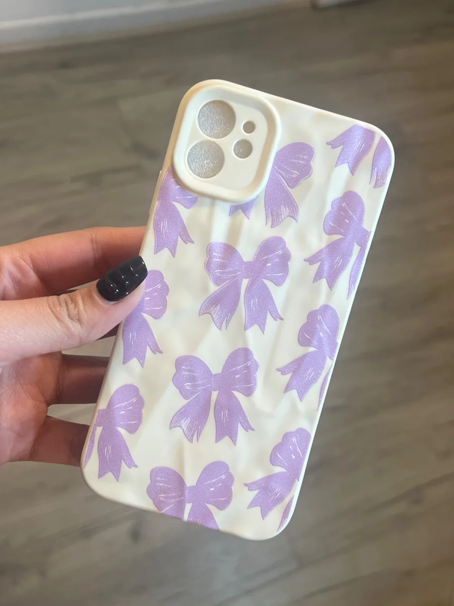 Carcasa moñitos lilas