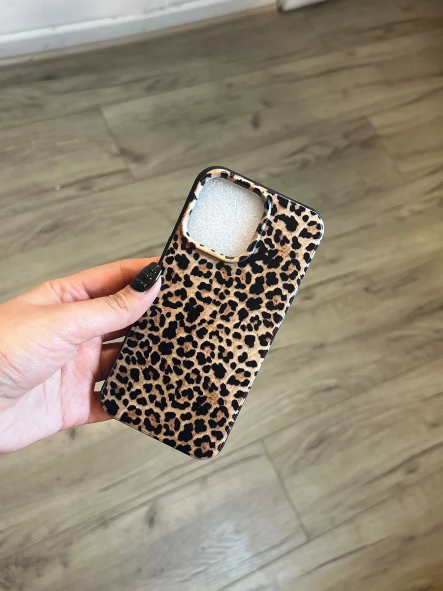 Carcasa animal print
