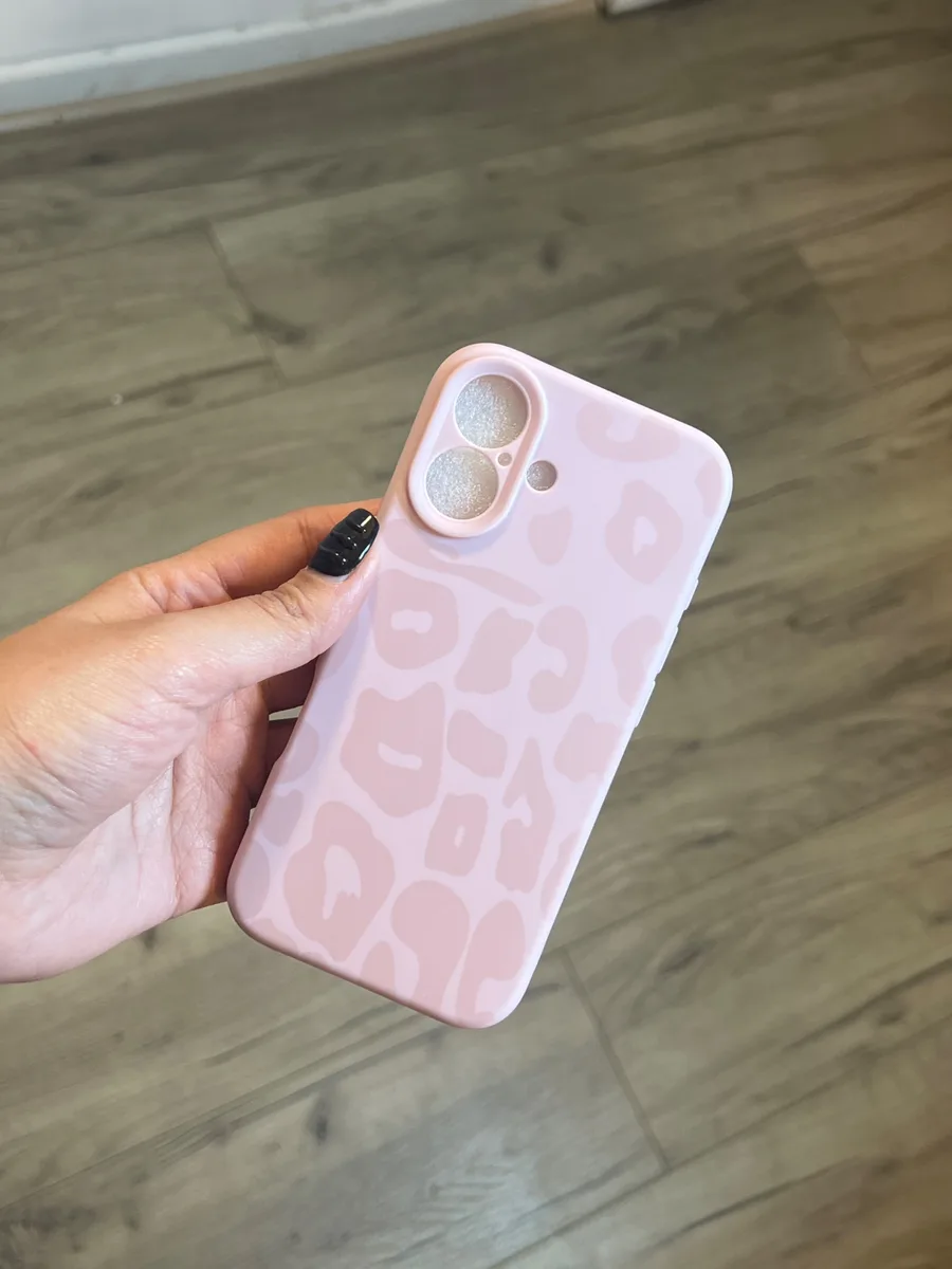 Carcasa rosadita animal print