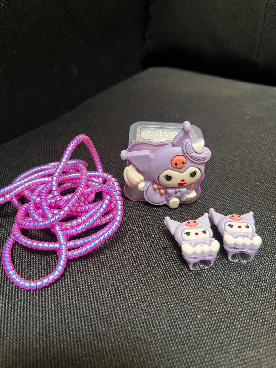 Cubre cargador Kuromi